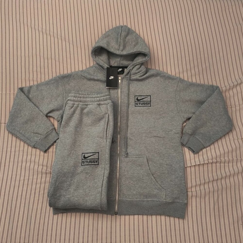 Grey Hoodie & Pants Set – Nike x Stüssy – Full Tracksuit – Size Medium